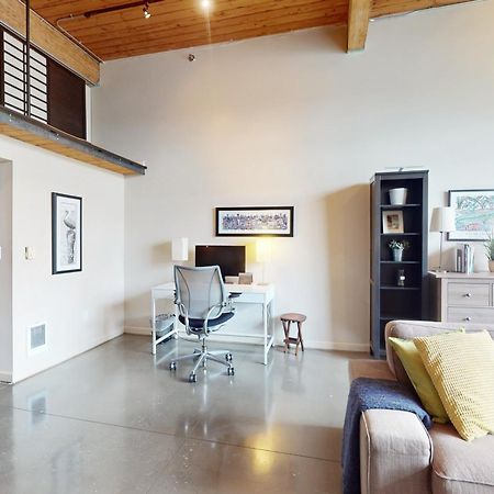 西雅图 19Th Avenue Lofts Unit 213酒店 外观 照片